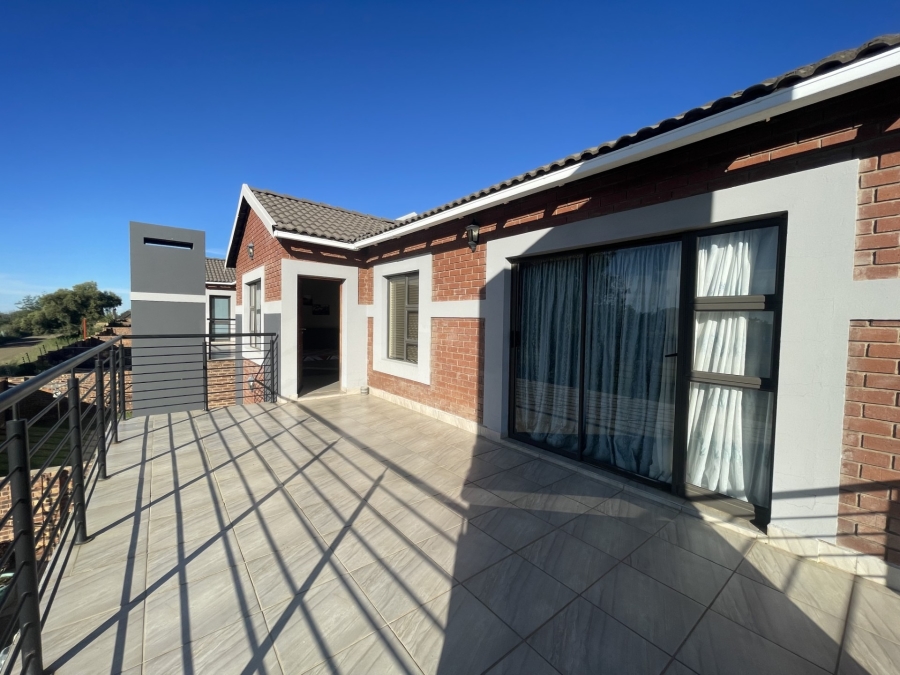 4 Bedroom Property for Sale in Heuwelsig Free State